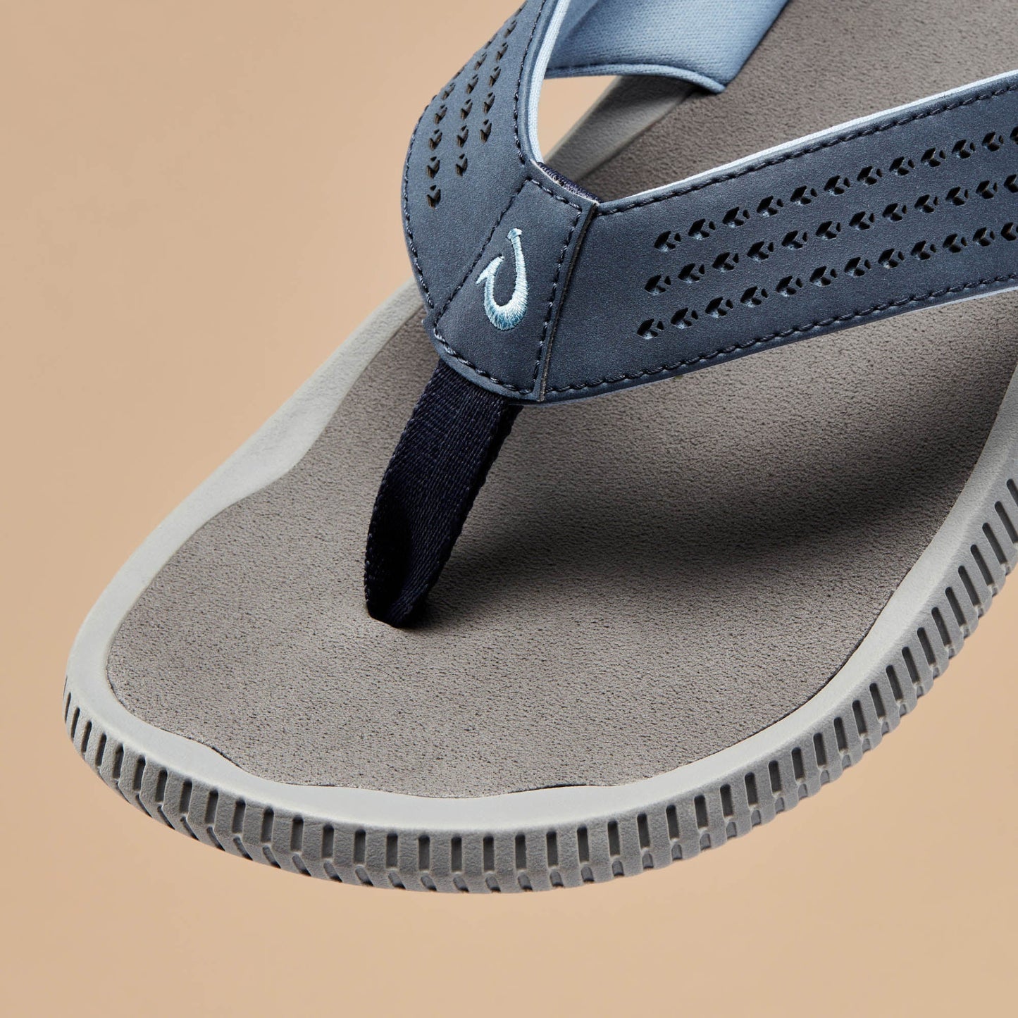 Ulele - Blue Depth / Charcoal