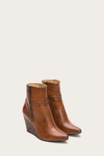 Regina Seam Wedge - Pre-Loved
