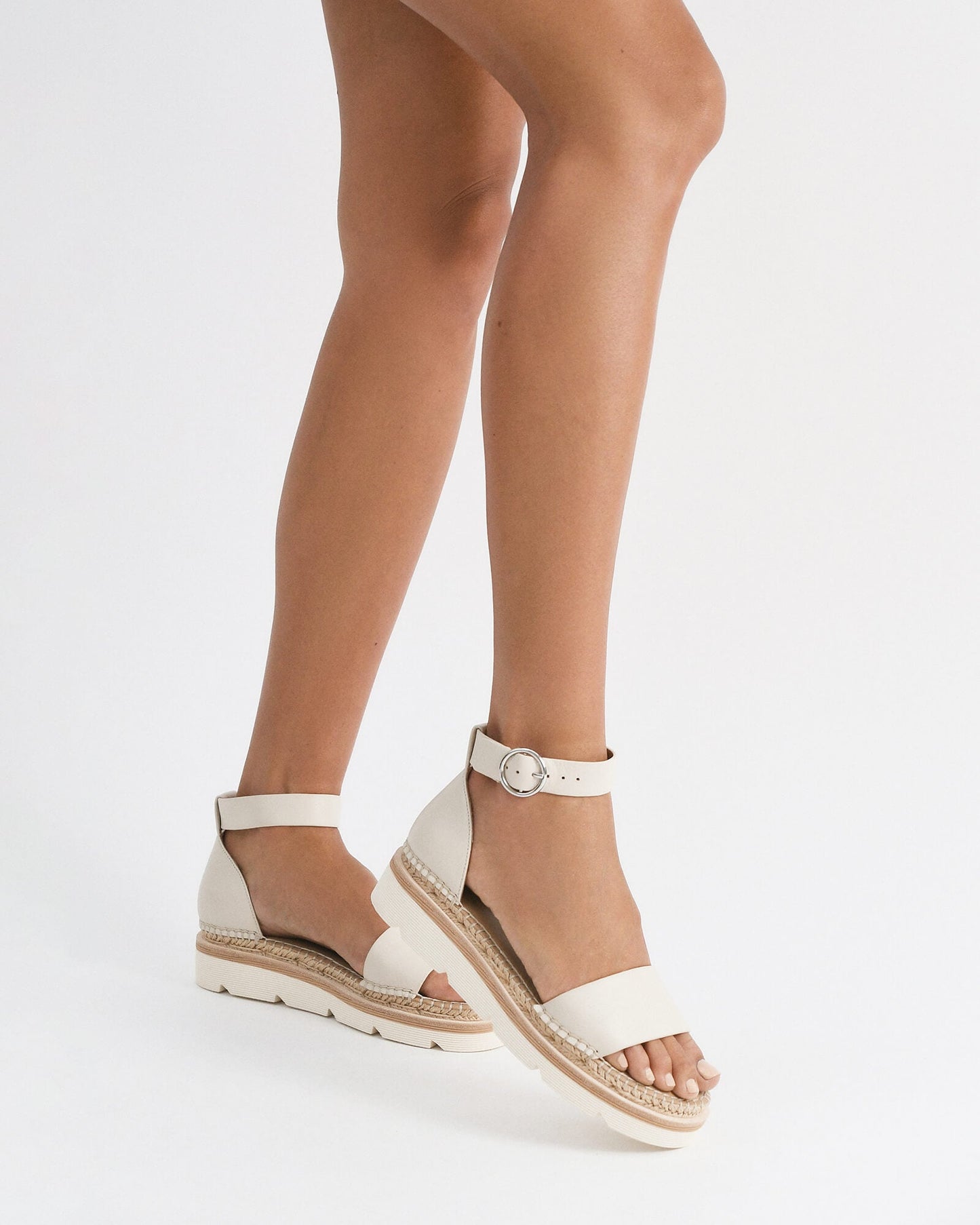 IVY FLAT SANDALS OFF WHITE LEATHER