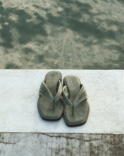 REGGIE FLAT SANDALS SAGE SUEDE