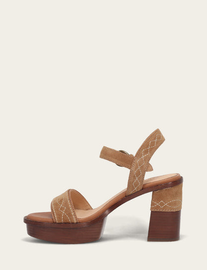 Pipa Woodstock Sandal